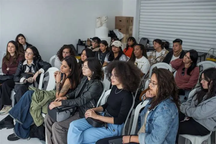 Engaged students at a live Finance4u Scam Theatre workshop